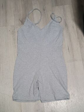 Forever 21 Light Gray Sleeveless Romper